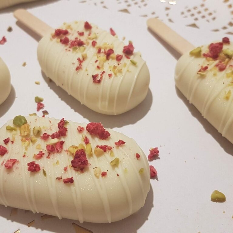 Cake Popsicles